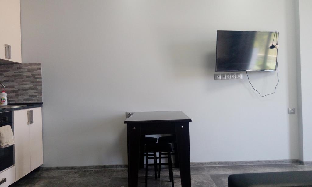 Apartament Gia Batumi Bagian luar foto