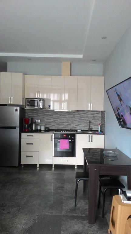 Apartament Gia Batumi Bagian luar foto