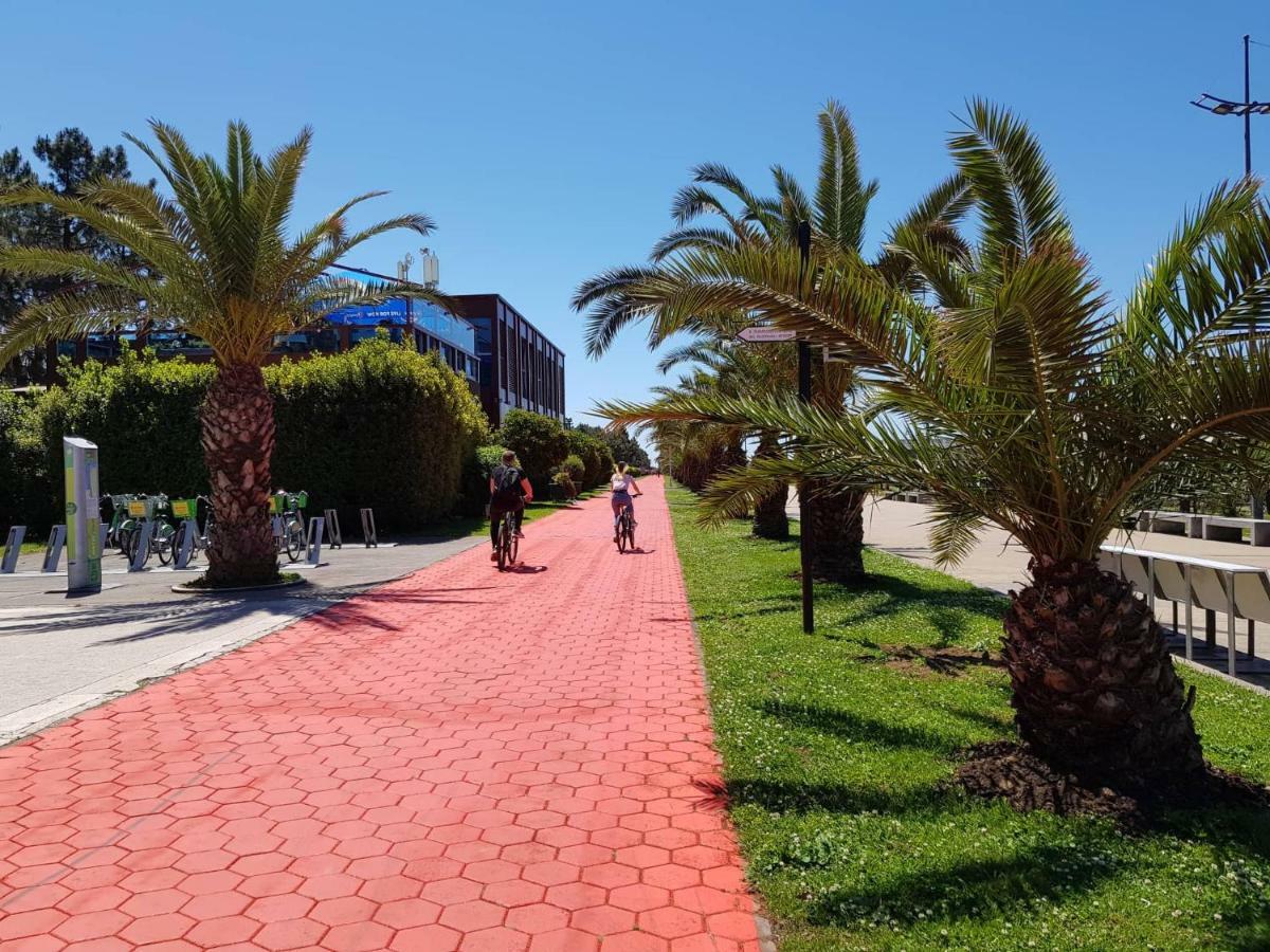 Apartament Gia Batumi Bagian luar foto